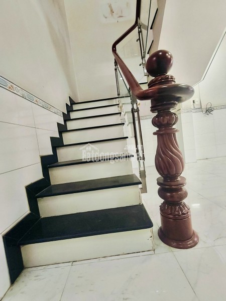 BÁN NHÀ SÁT HXH DƯƠNG BÁ TRẠC P2 Q8 - 4.1X13.5 - 54M2 - CHỈ 5,98 TỶ- GỌI NGAY 0784968131