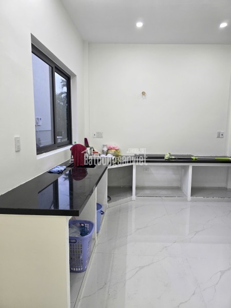 CHÍNH CHỦ BÁN NHÀ 2 MẶT TIỀN NGUYỄN TẤT THÀNH - TP. HUẾ (NỞ HẬU, KO NGẬP)