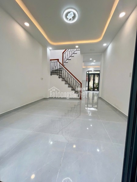 BÁN NHÀ P.1 QUẬN 8 – GẦN CẦU NGUYỄN VĂN CỪ – 3 TẦNG – 52M² – NHỈNH 5 TỶ- LH 0784968131