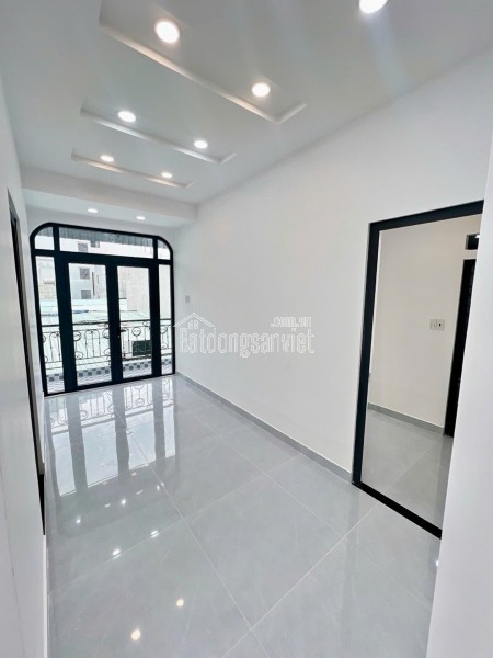 BÁN NHÀ P.1 QUẬN 8 – GẦN CẦU NGUYỄN VĂN CỪ – 3 TẦNG – 52M² – NHỈNH 5 TỶ- LH 0784968131