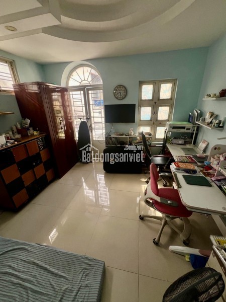 BÁN NHÀ P.1 QUẬN 8 – GẦN CẦU NGUYỄN VĂN CỪ – 3 TẦNG – 52M² – NHỈNH 5 TỶ- LH 0784968131