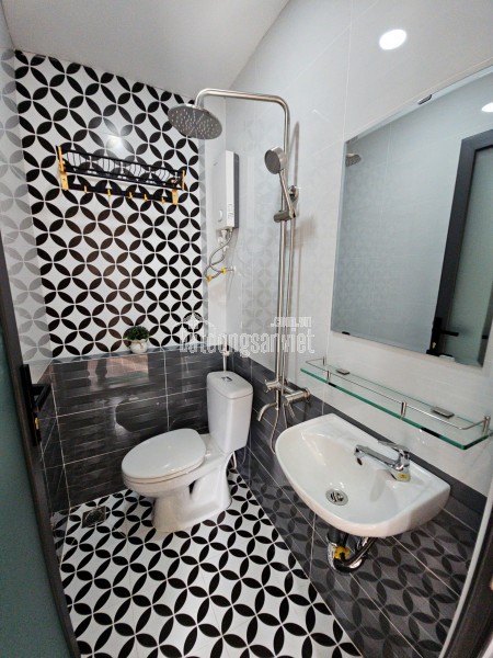 Bán nhà hẻm lâm văn bền cách đường xe hơi 50 m 

Ngang 3 dài 9 đúc 2 tấm hơn 2 đ tân hưng Q7