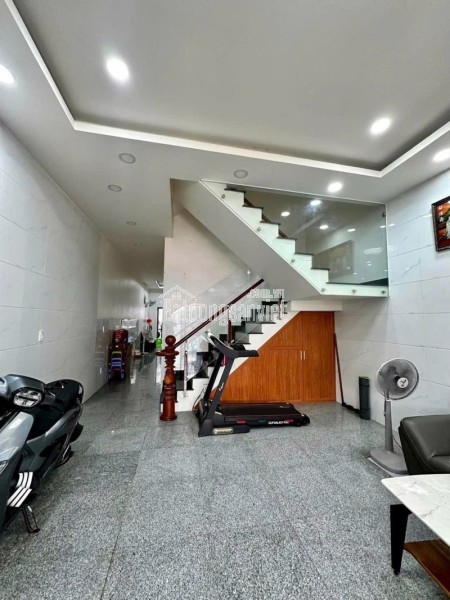 Bán nhà 3 tầng, 120m2,  đường Số 10, Linh Xuân, Thủ Đức, TP HCM,  sổ hồng riêng. Giá 7,38 tỷ.