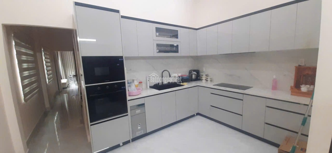 Chủ Ngộp Giảm Sâu Căn 174m² Ngay Trục Đường Lớn Đông Hòa, Tặng Full Nội Thất Xịn - 7.6 Tỷ (TL)