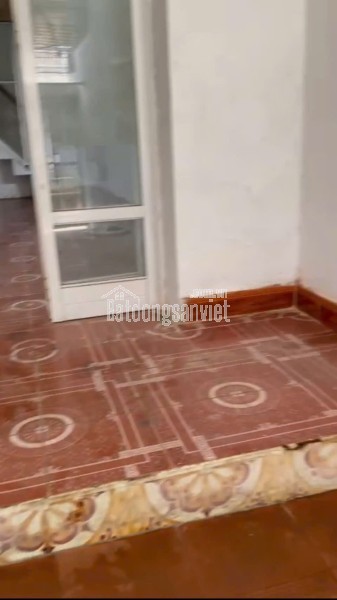 CHO THUÊ NHÀ NGUYÊN CĂN GẦN PHẠM VĂN ĐỒNG – GIÁ CHỈ 5,5 TRIỆU/THÁNG
