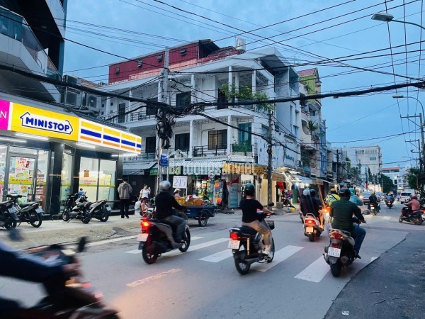 BÁN GẤP NHÀ MẶT TIỀN KINH DOANH ĐƯỜNG BA GIA , NGAY CHỢ VẢI TÂN BÌNH