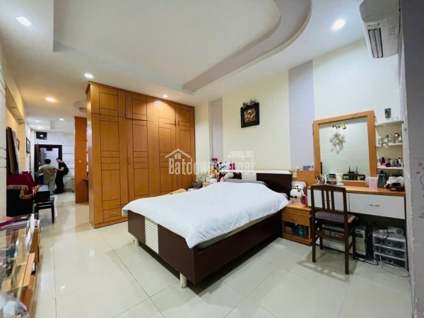 BÁN GẤP NHÀ MẶT TIỀN KINH DOANH ĐƯỜNG BA GIA , NGAY CHỢ VẢI TÂN BÌNH