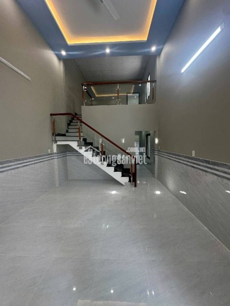 NHÀ ĐẸP LENG KENG - HẺM XE HƠI VÀO NHÀ - VỊ TRÍ ĐẸP - NGANG 5 BỀ THẾ - SHR HÀNG HIẾM.