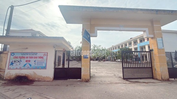 CHỤC CHÍNH KINH DOANH ,DIỆN TÍCH 100 M FUN THỔ CƯ ,GIÁ CHƯA ĐẾN 3 TỶ ,ĐẤT CÁC CON  ĐƯỜNG 1500 TỶ