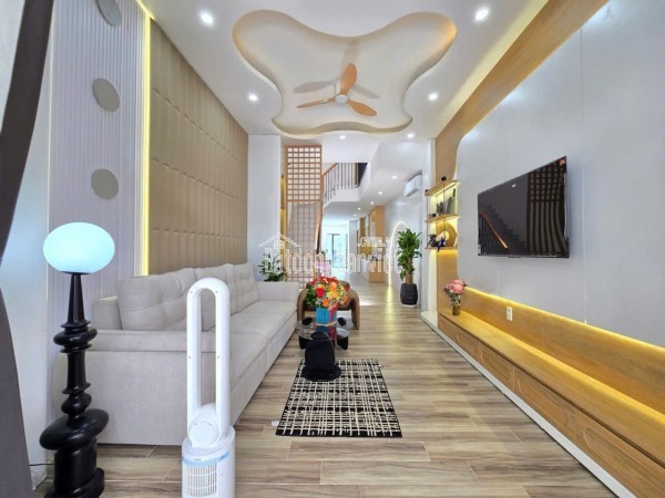 BÁN VILLA SIÊU ĐẸP – DÒNG TIỀN ỔN ĐỊNH 50TR/THÁNG – TRUNG TÂM SƠN TRÀ, ĐÀ NẴNG