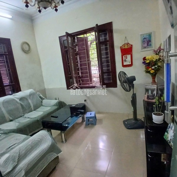 CHÍNH CHỦ CHO THUÊ NHÀ 4,5 TẦNG, NGÕ Ô TÔ TẠI NGUYỄN VĂN HUYÊN, PHƯỜNG QUAN HOA, QUẬN CẦU GIẤY, HÀ