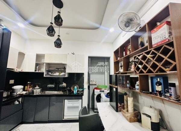 Bán nhà 4 tầng, 52m2 đường Số 7, Tam Bình, Thủ Đức, TP HCM, sổ hồng riêng. Giá 6,58  tỷ.