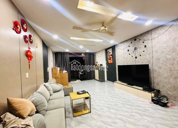 Bán nhà đường Số 8, Long Phước, Quận 9, Thủ Đức, TP HCM. DT 174m2, 4 tầng, sổ hồng riêng, giá 11,7