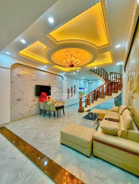NHÀ PHỐ 1 TRỆT 1 LẦU – 70M² (5x14M) NGAY NGÃ BA CỔNG XANH