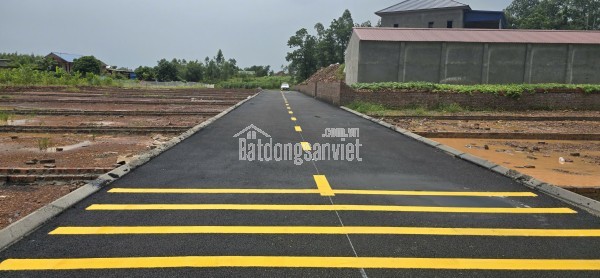 Bán đất Sóc Sơn- Hà Nội, 100m, mt 5.5m, 770 triệu, đường nhựa ô tô thông, gần UB xã, xây ở