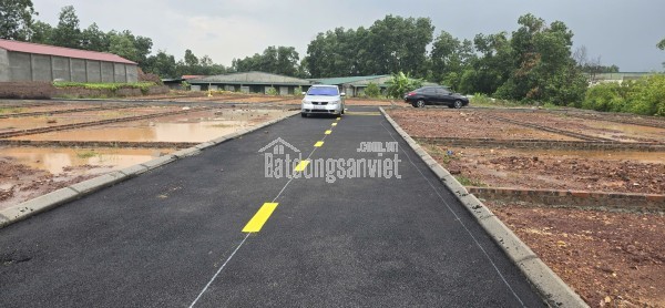 Bán đất Sóc Sơn- Hà Nội, 100m, mt 5.5m, 770 triệu, đường nhựa ô tô thông, gần UB xã, xây ở