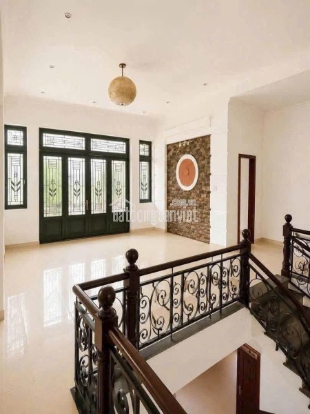 Cho thuê villa mặt tiền Trần Khánh Dư full nội thất giá chỉ 18 triệu tại Đà Lạt Lâm Đồng