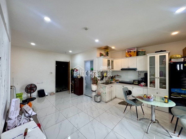 Căn hộ Khu ẩm thực Tô Hiệu hơn 50m² giá nhỉnh 2 tỷ