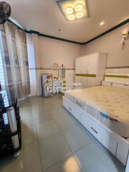 NHÀ ĐƯỜNG LÝ THÁI TỔ NGAY VÒNG XOAY NGÃ BẢY
NHÀ 4 TẦNG 4PN SÂN THƯỢNG VIEW TOÀN TP