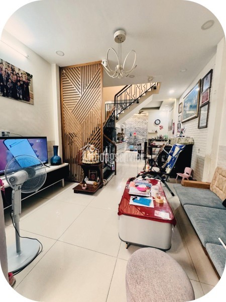GẦN EMART PHAN HUY ÍCH – HẺM Ô TÔ – 64M² – 3 TẦNG – 4PN – 6.35 TỶ