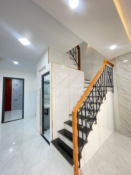 MẶT HẺM XE TẢI Q.8 – 4 tầng BTCT 50M²– 5PN – đỗ oto thoải mái, chỉ hơn 5T