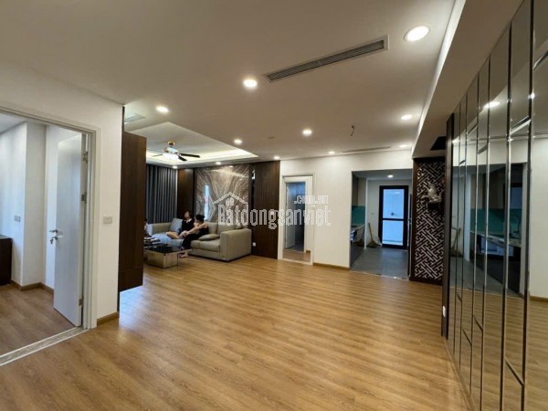 (Siêu Phẩm) Tòa Apartment 64m2 x 18P hồ Linh Quang - Cách hồ và bãi ô tô 30m. Dòng tiền 1,4 tỷ/năm.