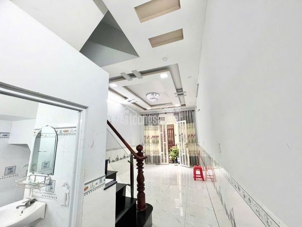 NHÀ 3 TẦNG LÊ ĐÌNH CẨN- 40 M2- HẺM XE HƠI - Giá chỉ 3,99 Tỷ