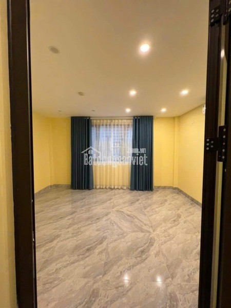 CHO THUÊ NHÀ PHỐ HỒNG MAI 4 TẦNG, 60M2, 4 NGỦ, THANG MÁY, 20 TRIỆU