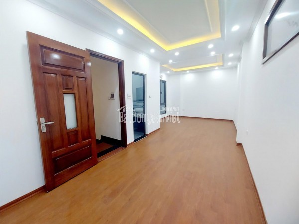 Siêu phẩm nhà 5 tầng - thang máy, ô tô 10m, VIEW đẹp 3 mặt thoáng - mỹ đình.

🏡 Diện tích: