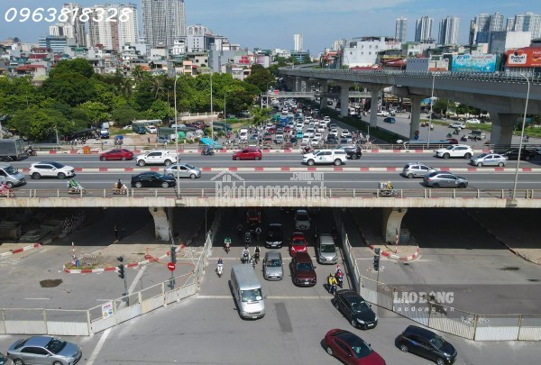 VIEW ĐH THƯƠNG MẠI - NGÕ THÔNG KINH DOANH - THANG MÁY - MẶT NGÕ RỘNG THOÁNG - 50M OTO TRÁNH - NHÀ