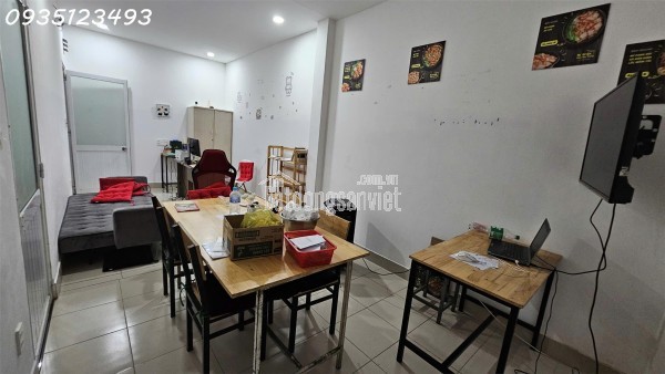 Cho thuê Văn Phòng giá rẻ Tân Phú, 40m2 chỉ 6 triệu, đầy đủ bàn ghế, sofa giường, máy lạnh, máy