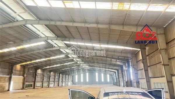 chuyển nhượng 7000m2. vị trí thuận lợi, đất SKC. pháp lý sạch bàn giao đất liền