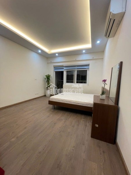 Bán căn hộ 5 phòng ngủ Cienco1 Hoàng Đạo Thúy,160m2, giá nhỉnh 9,3 tỷ về ở luôn