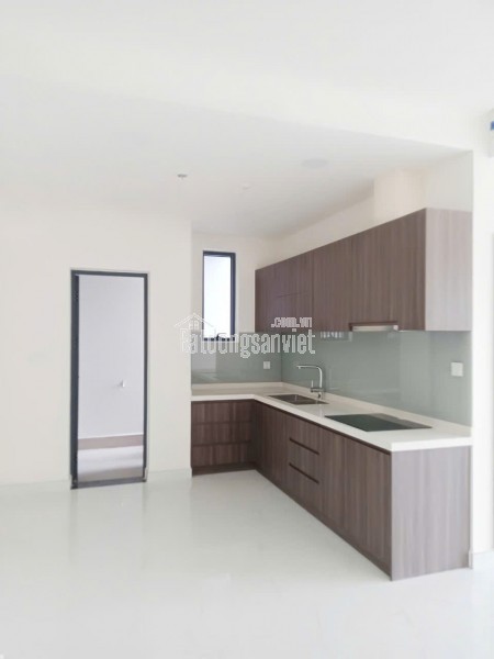 Bán căn hộ 2PN phân khu đẳng cấp nhất Celadon City. Diện tích: 96m2, căn góc view vườn cực thoáng.