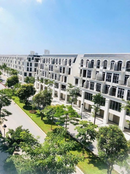 Chính chủ bán cắt lỗ liền kề 16  khu đô thị hinode royal park, DT 100m2 view công viên, gần hồ