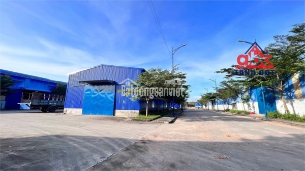 NP1034 nhà đẹp 1 lầu , đường rộng xe hơi thoải mái. thiết kế nhà hiện đại. giao liền