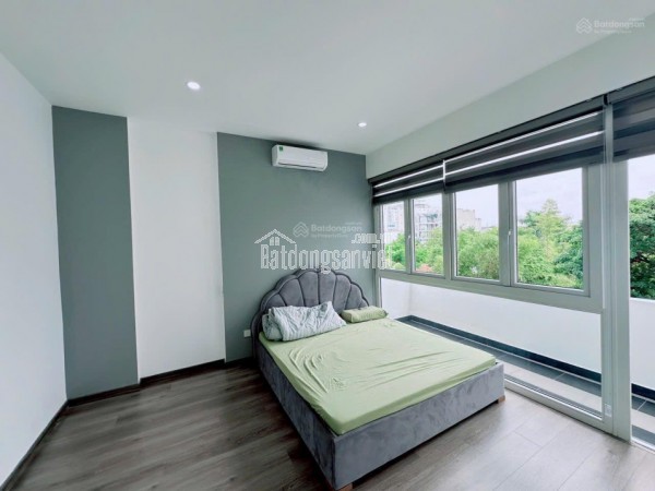 HÀNG HIẾM: Lô BT View sông Q7 Sát PMH, DT Đẹp 8m*20m,GPXD Hầm, 3 Tầng, Giá chỉ 100tr/m2