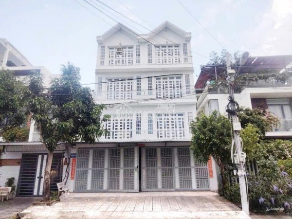 91. Cho Thuê Kho Xưởng 300M² Có Sân Sau Mặt Sông Nhỏ