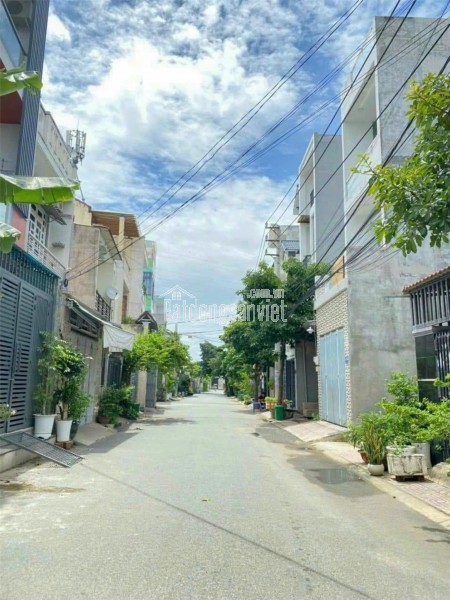 Lô đất rẻ nhất Samsung Village, Bưng Ông Thoàn, Phú Hữu, DT 51,6m2 giá 3,15 tỷ - LH 0911242789