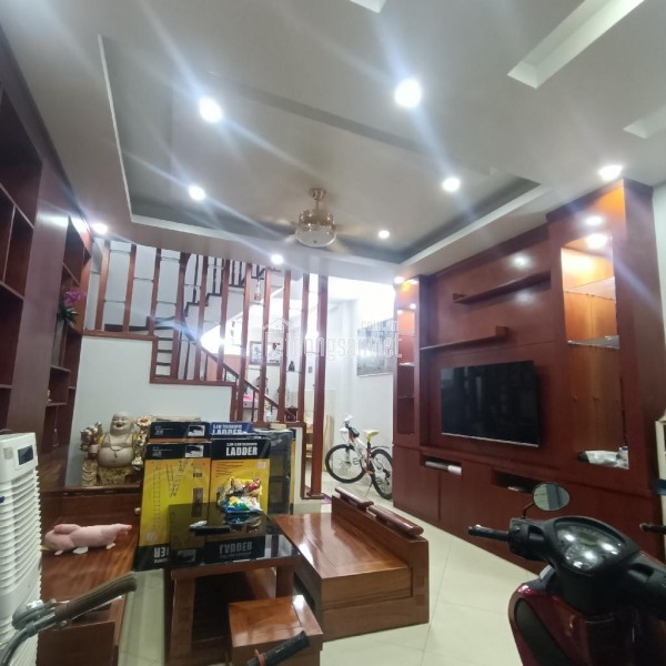 HIẾM HAI BÀ TRƯNG, NHÀ ĐẸP, DÂN XÂY, GARA, NGÕ THÔNG, KINH DOANH, SỔ HOA HẬU NHỈNH 9 TỶ 0901753139