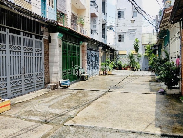 NHÀ TÂN BÌNH, 70M2, 3 TẦNG, HẺM 7M, KHU PHÂN LÔ, GIẢM 1 TYR5.