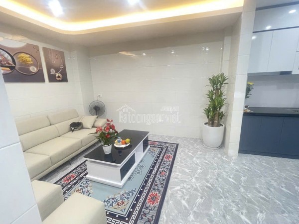 Nhà Đẹp 36m² Trung Tâm Nguyễn Xiển – Giá Siêu Hấp Dẫn Chỉ 1.8 Tỷ