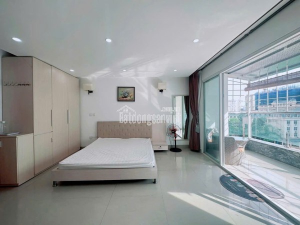Bán Nhà MẠC THÁI TỔ - TRUNG KÍNH - PHÂN LÔ Vip - 2 MẶT NGÕ - Ô TÔ TRÁNH dừng đỗ vòng quanh. DT