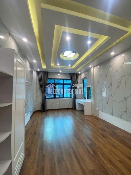 HIẾM! BÁN NHÀ HÀO NAM, KHU VIP PHÂN LÔ Ô TÔ TRÁNH - 6 TẦNG DT 40M2, MT 4.2M, GIÁ 10 TỶ