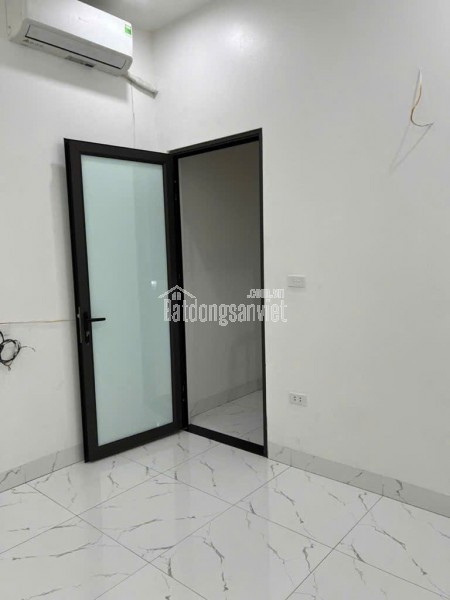 Bán nhà 4 tầng, ô tô tải  đỗ cửa , 45m², 7.5 tỷ, Nam Dư, Lĩnh Nam