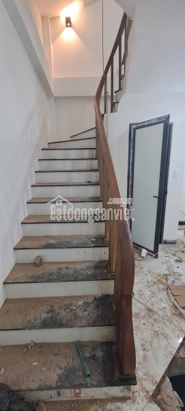 Bán nhà Hoàng Mai 36m2 x 4 tầng, ô tô đỗ sát nhà. LH 0844444453