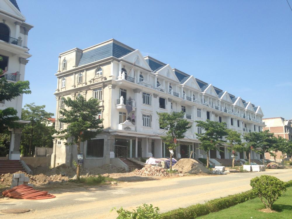 Shophouse đã cơ bản hoàn thiện thô