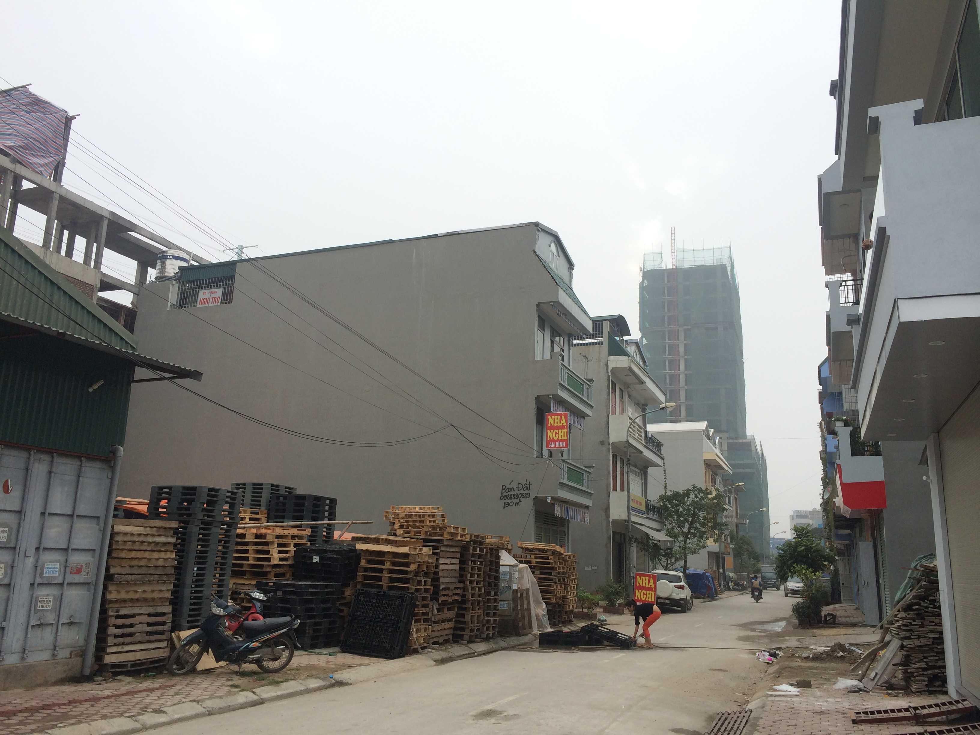 Đất chia lô đã xây dựng và có người ở