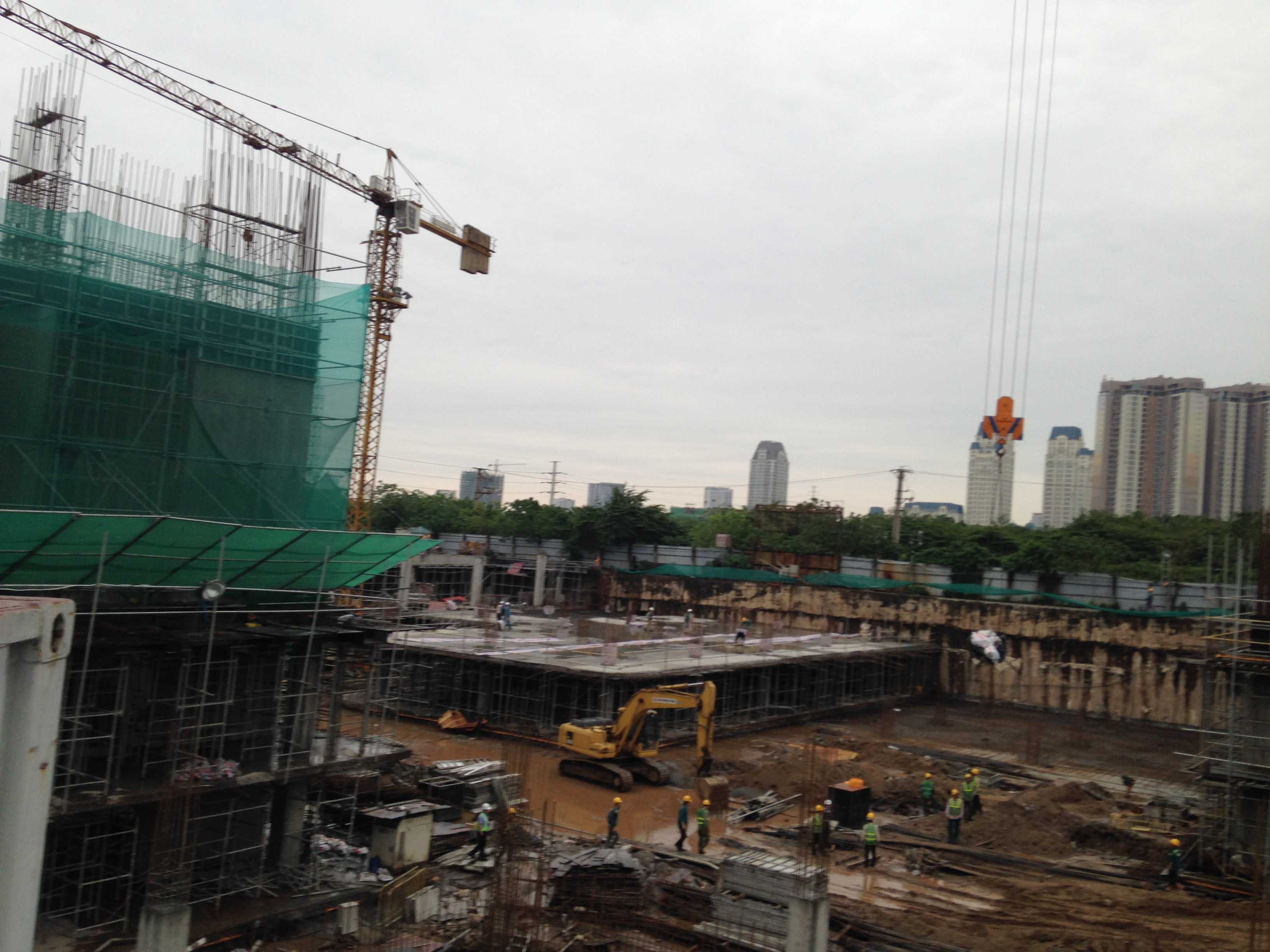 Dự án đang thi công hầm và mặt sàn tầng 2