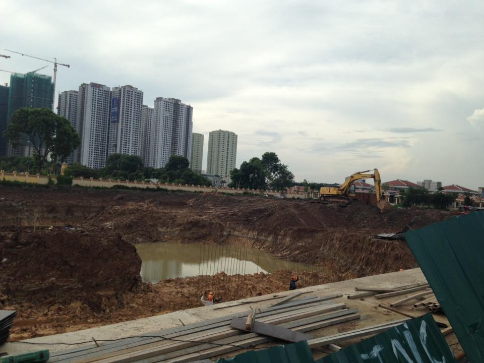 Dự án đang xây khuôn viên hồ điều hòa